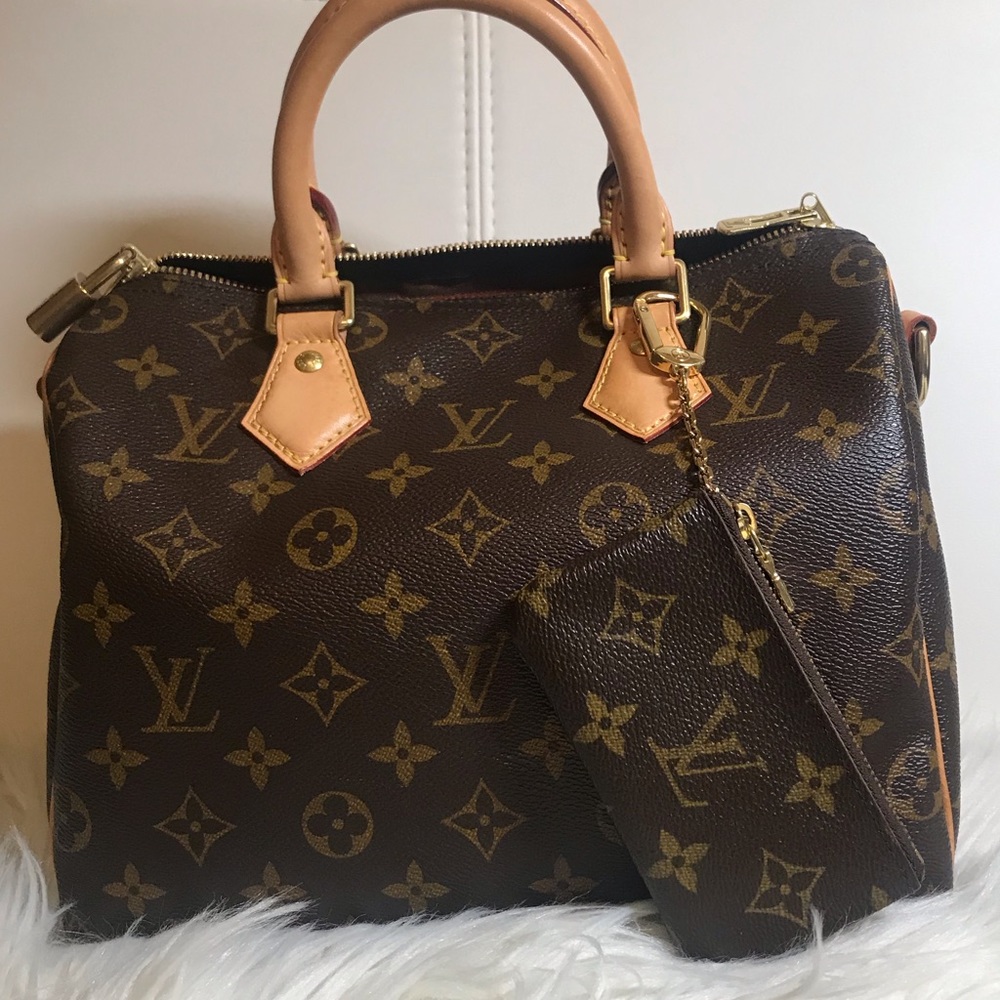 ❣️SOLD on Merc❣️💯Authentic HTF Louis Vuitton Cles - Picture 4 of 8